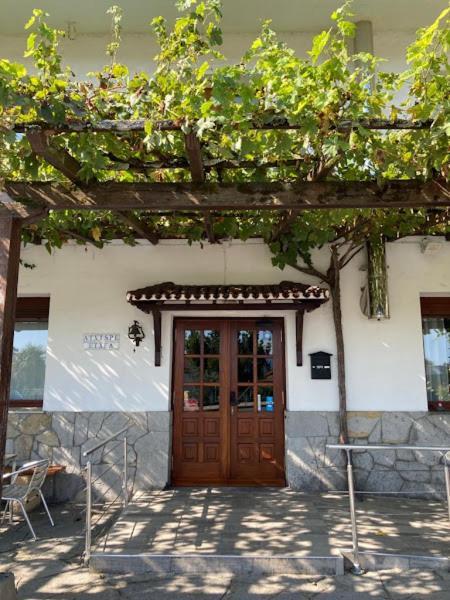 Atxispe Etxea Casa Rural Laukiz Экстерьер фото